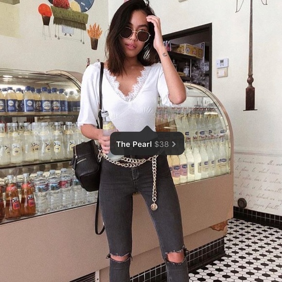 White Trendy Blogger Top - Picture 6 of 6